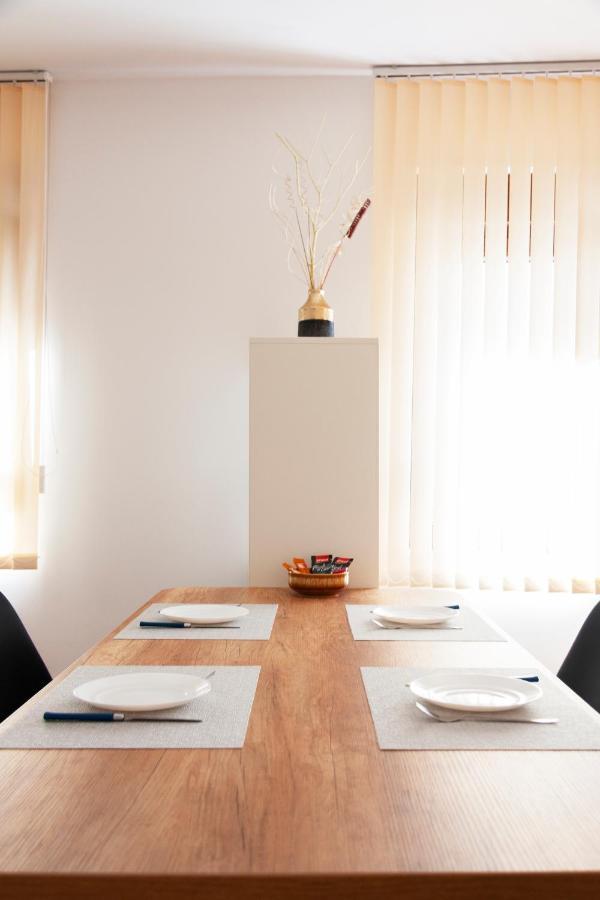 Lux Family Apartment Vidanovic ปิโรต์ ภายนอก รูปภาพ