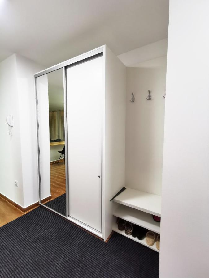 Lux Family Apartment Vidanovic ปิโรต์ ภายนอก รูปภาพ