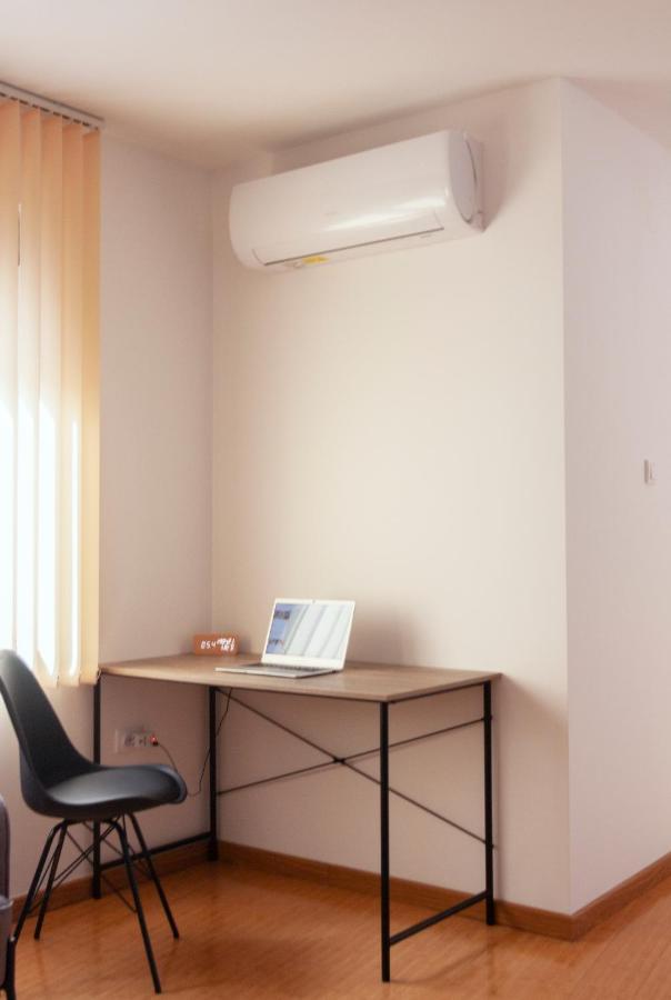 Lux Family Apartment Vidanovic ปิโรต์ ภายนอก รูปภาพ