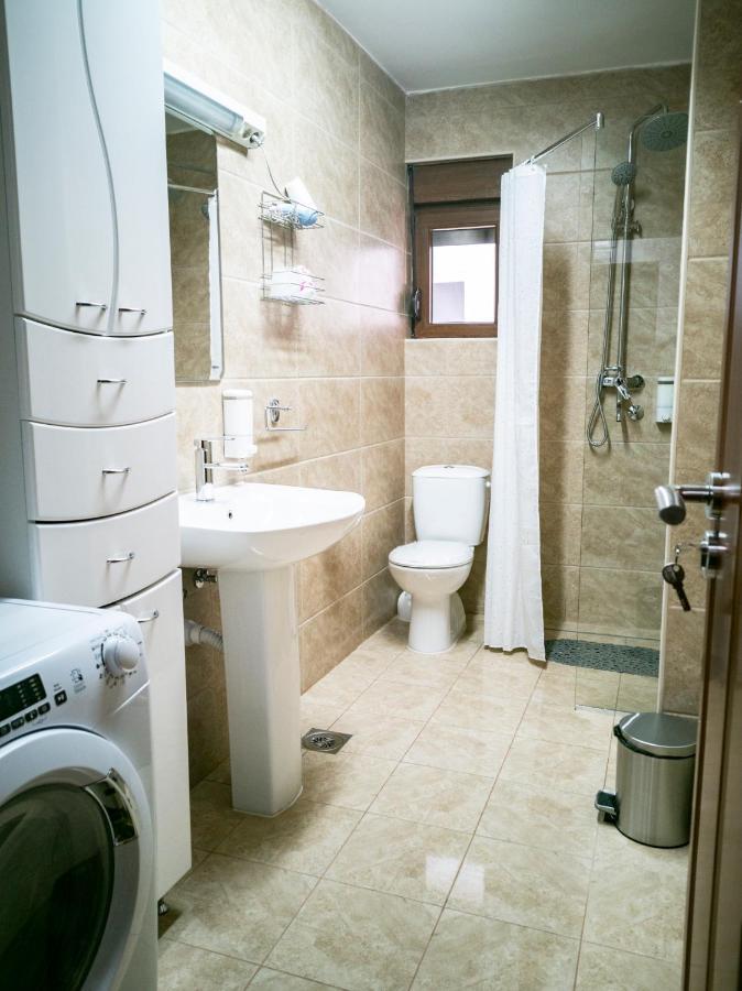 Lux Family Apartment Vidanovic ปิโรต์ ภายนอก รูปภาพ